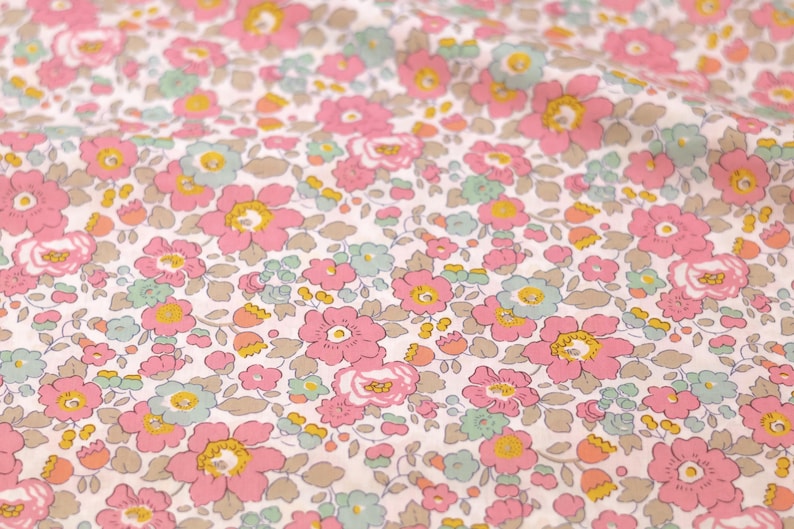 Liberty of London Tana Lawn - Betsy Q