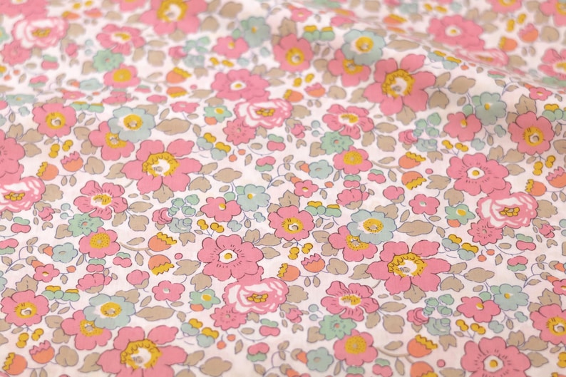 Liberty of London Tana Lawn - Betsy Q